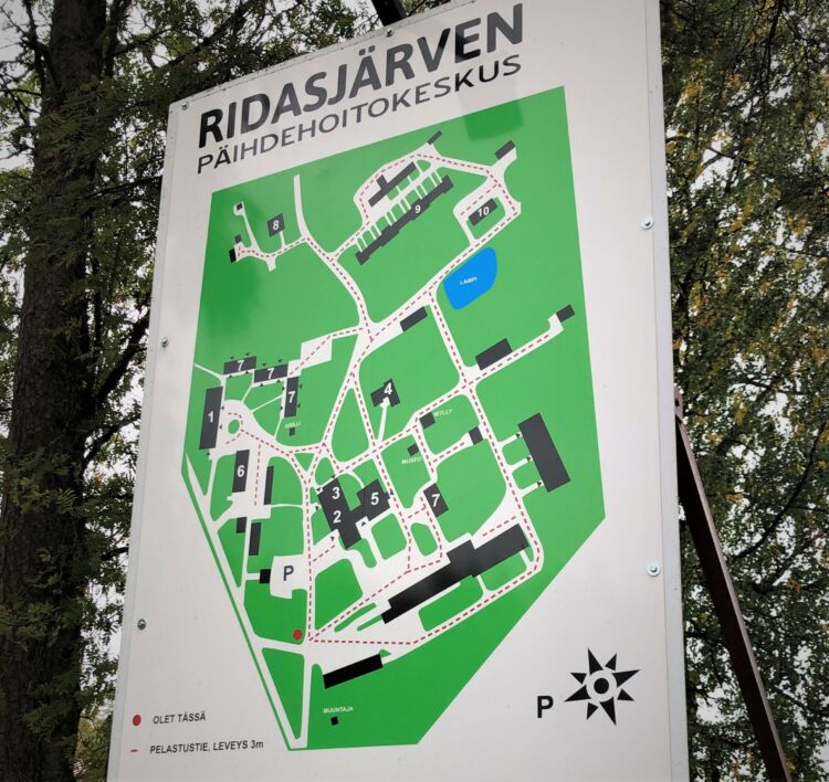 Ridiksen opaskyltti.